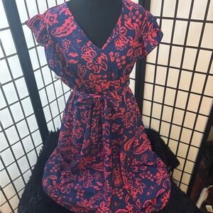 Floral V-Neck Tie-Waist Dress in Navy and Pink